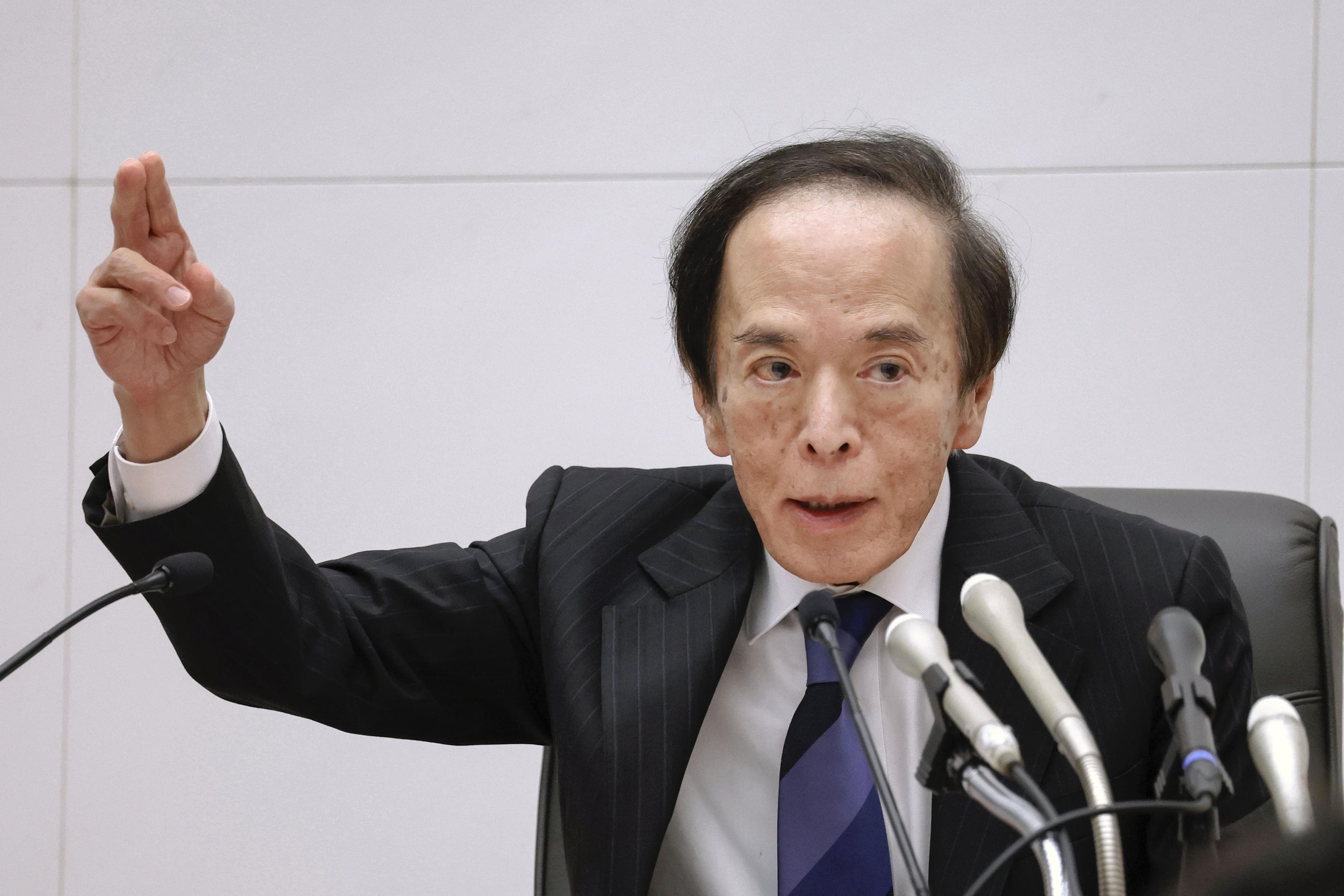 엔화, 금리 인상 예고에도 오르지 않는 이유는? 썸네일 이미지
