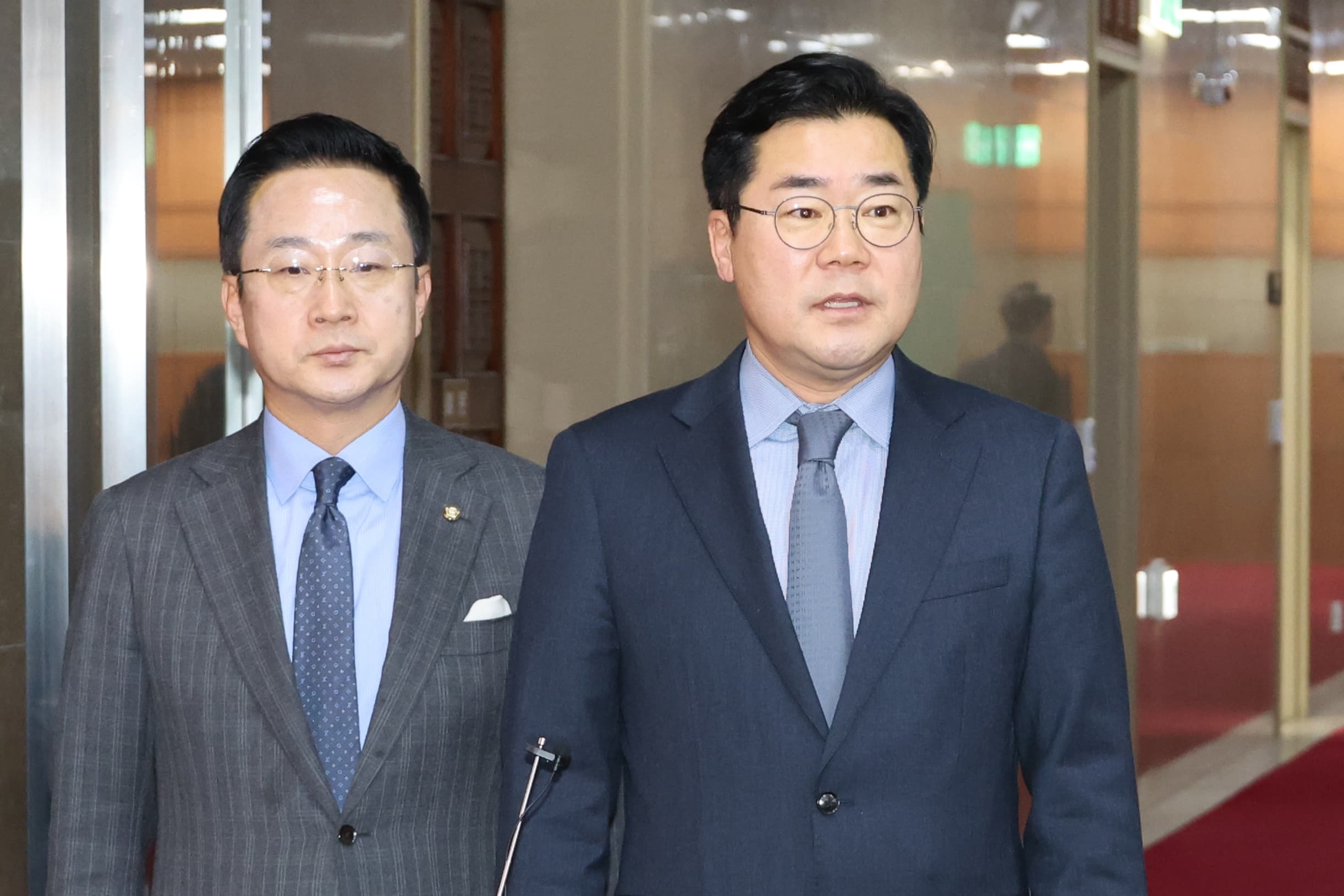 정부·여당 vs 야당, 내년 예산안 둔 대립